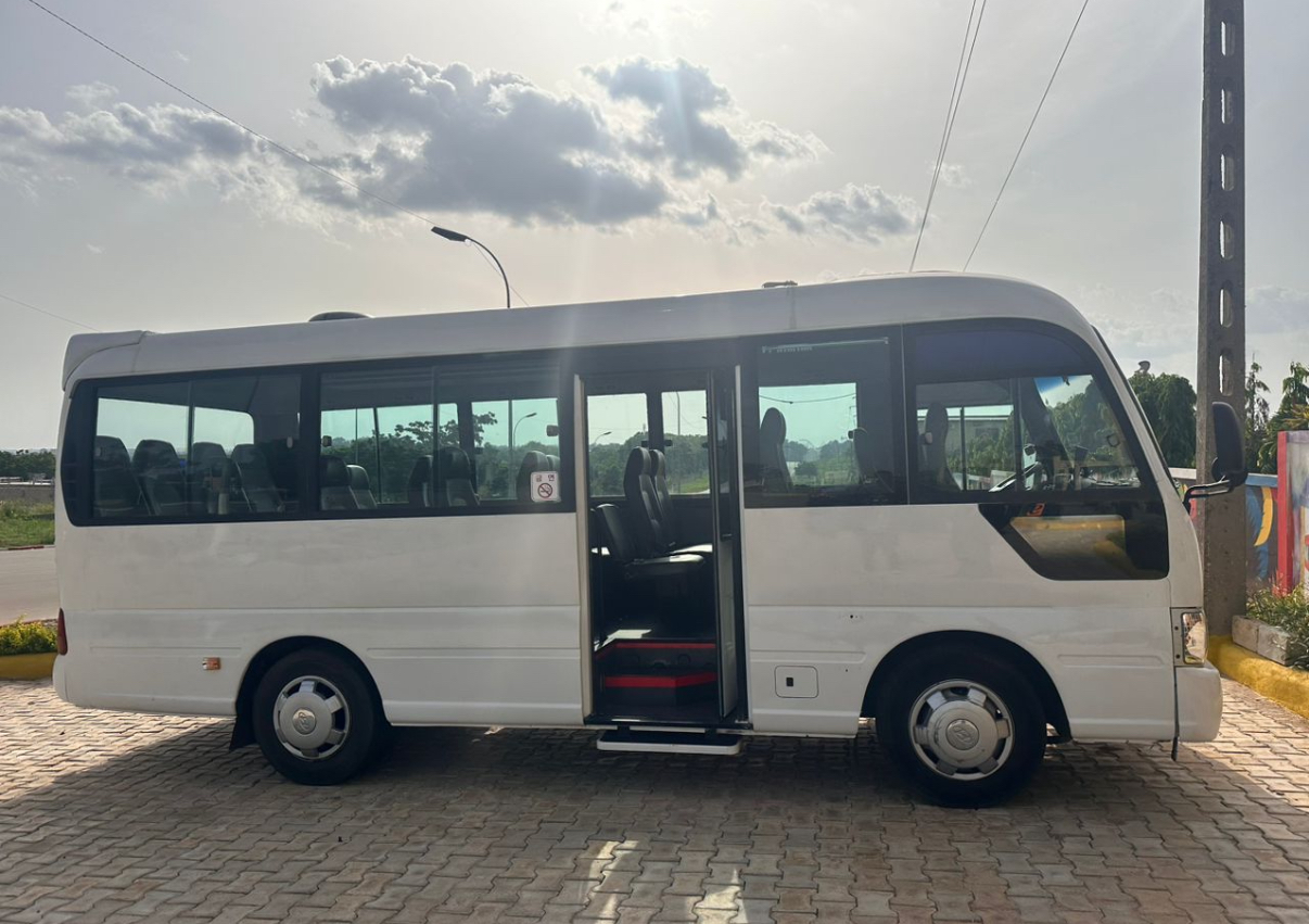 Hyundai Mini bus